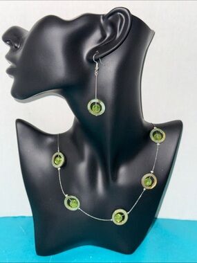 Vintage Green Disc Necklace and Earrings Set